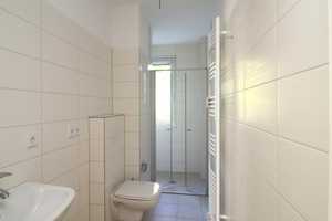 Hereinspaziert! 3 Zimmer, Balkon und Bad mit Dusche – Albert-Schweitzer-Straße 2, 9116 Chemnitz – Vorschaubild 3