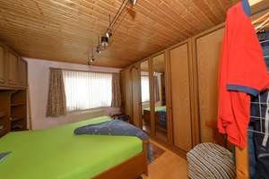 Gartenliebhaber aufgepasst! Familienfreundliches Zweifamilienhaus mit Modernisierungsbedarf  – Die vollständige Adresse der Immobilie erhältst du vom Anbieter., 45355 Borbeck-Mitte, Essen – Vorschaubild 22