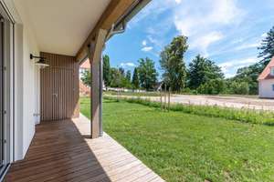Zum Erstbezug: Sonnige Erdgeschosswohnung mit Südterrasse und Privatgarten – Die vollständige Adresse der Immobilie erhältst du vom Anbieter., 85253 Erdweg – Vorschaubild 2