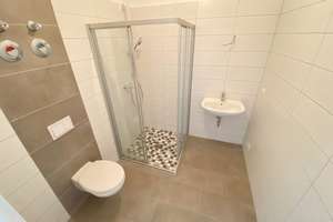 Wohnen mit Reihenhauscharakter! Schickes 1- Zimmerappartment+Stellplatz+Terrasse+Fußbodenheizung! – An der Enckekaserne 62, 39110 Stadtfeld West, Magdeburg – Vorschaubild 3