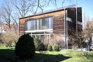 Einfamilienhaus mit viel Holz und Glas. Dießen am Ammersee, wo andere Urlaub machen. – Landsberg am Lech (Kreis) – Vorschaubild 1