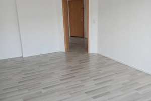 Wohnen im 7. Himmel: 3-Zimmer-Dachgeschoss mit Flair – 4600 Altenburg – Vorschaubild 3