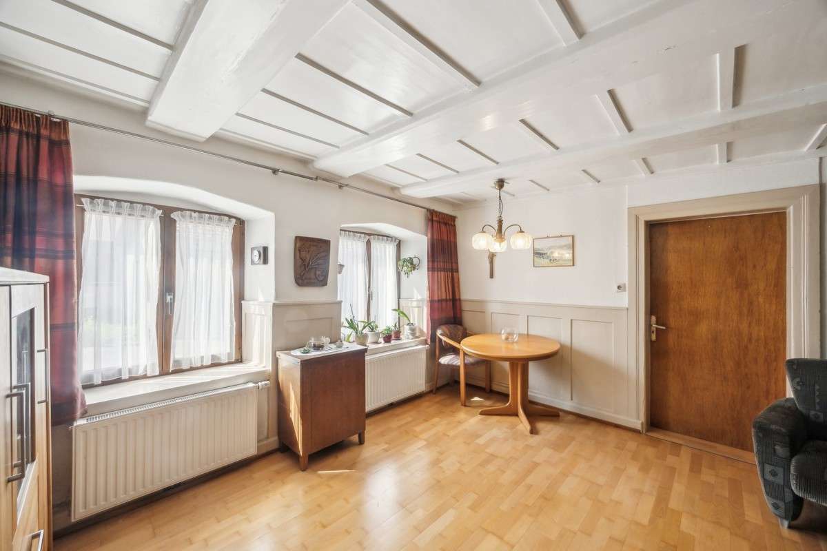 Immobilie in Klettgau - Charmante Doppelhaushälfte mit großem Grundstück - Bild 0