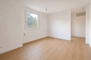 Modernisierte 3-Zimmer-Wohnung mit 2 Westbalkonen in Regensburg – Die vollständige Adresse der Immobilie erhältst du vom Anbieter., 93057 Reinhausen, Regensburg – Vorschaubild 2