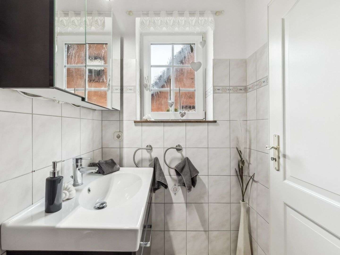 Immobilie in Loose - Gepflegtes Einfamilienhaus mit Wintergarten und pflegeleichtem Grundstück in ruhiger Lage in Loose - Bild 0