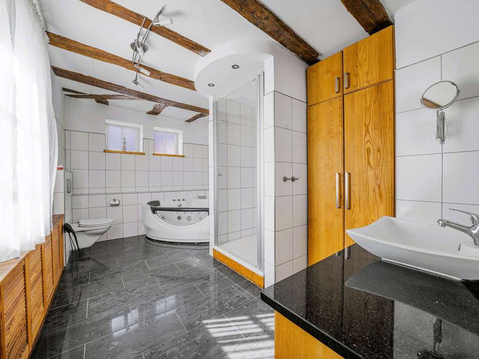 Tageslichtbad OG - Ansicht 1