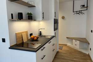 Frisch renoviert, vollständig und hochwertig eingerichtet: 1-Zimmer-Apartment am Olympiapark – Lerchenauer Straße 12, 80809 Am Luitpoldpark, München – Vorschaubild 4