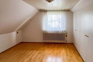 TOP Lage KR - Bockum: Sanierungsobjekt auf großem Grundstück – Ihre Chance für ein neues Bauprojekt! – Die vollständige Adresse der Immobilie erhältst du vom Anbieter., 47800 Bockum, Krefeld – Vorschaubild 12
