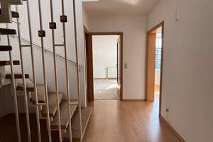 Rodenhof – Charmante 3-Zimmer-Wohnung über zwei Etagen in ruhiger Lage – Kalmanstraße 53, 66113 Malstatt, Saarbrücken – Vorschaubild 2