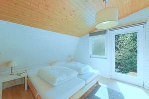 Idylle pur! Exklusives Wochenendhaus auf Pachtgrundstück mit privatem Seezugang zu verkaufen! – Die vollständige Adresse der Immobilie erhältst du vom Anbieter., 26215 Wiefelstede – Vorschaubild 9