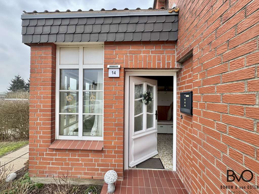 Immobilie in Blekendorf - Weitblick in Feldrandlage - Einfamilienhaus mit ca. 83 m² Wohn-/Nutzfläche und großem Grundstück. - Bild 1