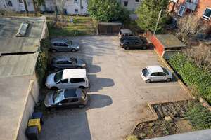 Gepflegte Altbauwohnung mit Balkon und Stellplatz in Kiel – Die vollständige Adresse der Immobilie erhältst du vom Anbieter., 24118 Ravensberg, Kiel – Vorschaubild 10