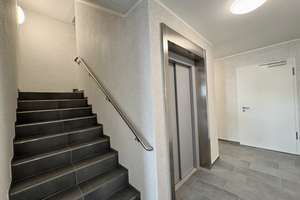 3-Zimmer-Dachgeschoss-WHG  -  Mitten in der Stadt!! – Sachaustraße 10, 24114 Südfriedhof, Kiel – Vorschaubild 12