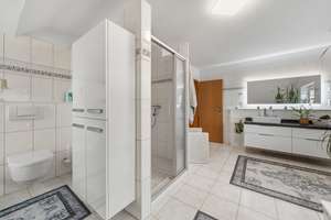 Einziehen und wohlfühlen – hochwertig modernisierte Doppelhaushälfte mit Süd-West-Terrasse und ne... – Die vollständige Adresse der Immobilie erhältst du vom Anbieter., 26506 Norden – Vorschaubild 13