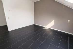 Charmante Balkonwohnung mit Kamin | Extra Raum im Spitzboden – Die vollständige Adresse der Immobilie erhältst du vom Anbieter., 44319 Kurl-Husen, Dortmund – Vorschaubild 5