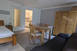 Ab 1. August! Besichtigung heute Abend! Teilmöbliertes Apartment, Balkon und EBK - Piccoloministraße – München – Vorschaubild 5