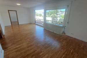 AUFGEPASST! Schöne Großwohung mit 5 Zimmer, Terrasse, Bad,  G-WC, Parkett,  Garage in Kelkheim – Die vollständige Adresse der Immobilie erhältst du vom Anbieter., 65779 Kelkheim (Taunus) – Vorschaubild 3