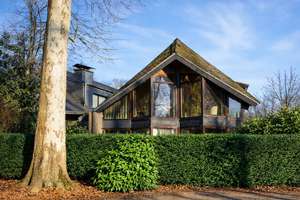 Stadtwald: Außergewöhnliche Architektur in herausragender Lage wartet auf liebevolle Modernisierung! – Die vollständige Adresse der Immobilie erhältst du vom Anbieter., 47800 Bockum, Krefeld – Vorschaubild 2