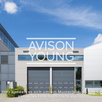 Ebenerdige Hallenfläche mit Büros!