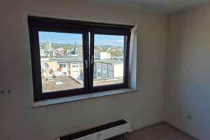 Alternative zum Haus: 5 Zimmer- Maisonette / Küche,  2 Bäder,  mitten in der Stadt/  Bezugfrei – Die vollständige Adresse der Immobilie erhältst du vom Anbieter., 65185 Mitte, Wiesbaden – Vorschaubild 7