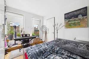 BACKSTEINROMANTIK & GROßE TERRASSE – IHRE NEUE OASE IN KREUZBERG – Berlin – Vorschaubild 9