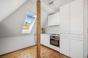 Nahe den Isarauen - Altbau DG - 2 Zimmer am Wettersteinplatz – Die vollständige Adresse der Immobilie erhältst du vom Anbieter., 81547 Giesing, München – Vorschaubild 5