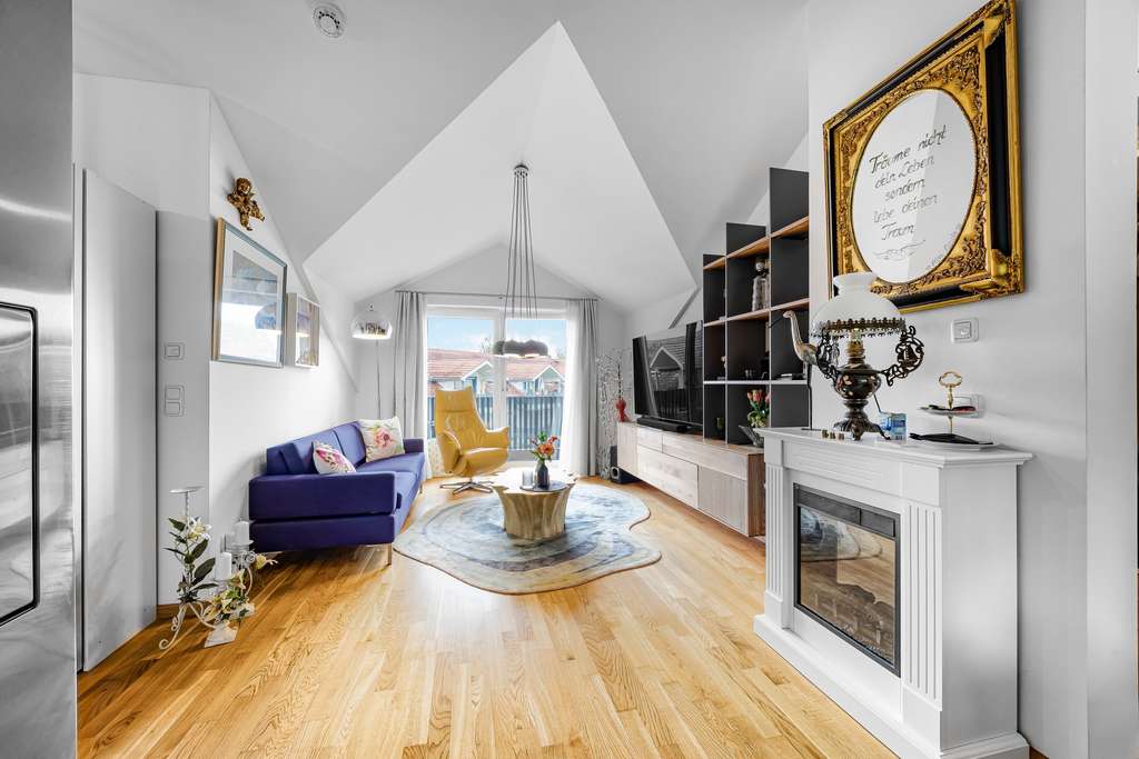 Immobilie in Sauerlach - Licht, Luft & Raum – moderne Dachgeschosswohnung mit zwei TG-Stellplätzen - Bild 2