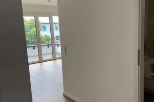 Moderne 2-Zimmer-Neubauwohnung mit Loggia – barrierefrei in grünem Quartier in Weißensee Pankow – Roelckestraße 110, 13086 Weißensee, Berlin – Vorschaubild 17