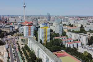 Sofort wohlfühlen oder vermieten: 3-Zi.-Etagenwohnung in urbaner Lage mit Balkon und Aufzug – Die vollständige Adresse der Immobilie erhältst du vom Anbieter., 10179 Mitte (Ortsteil), Berlin – Vorschaubild 21