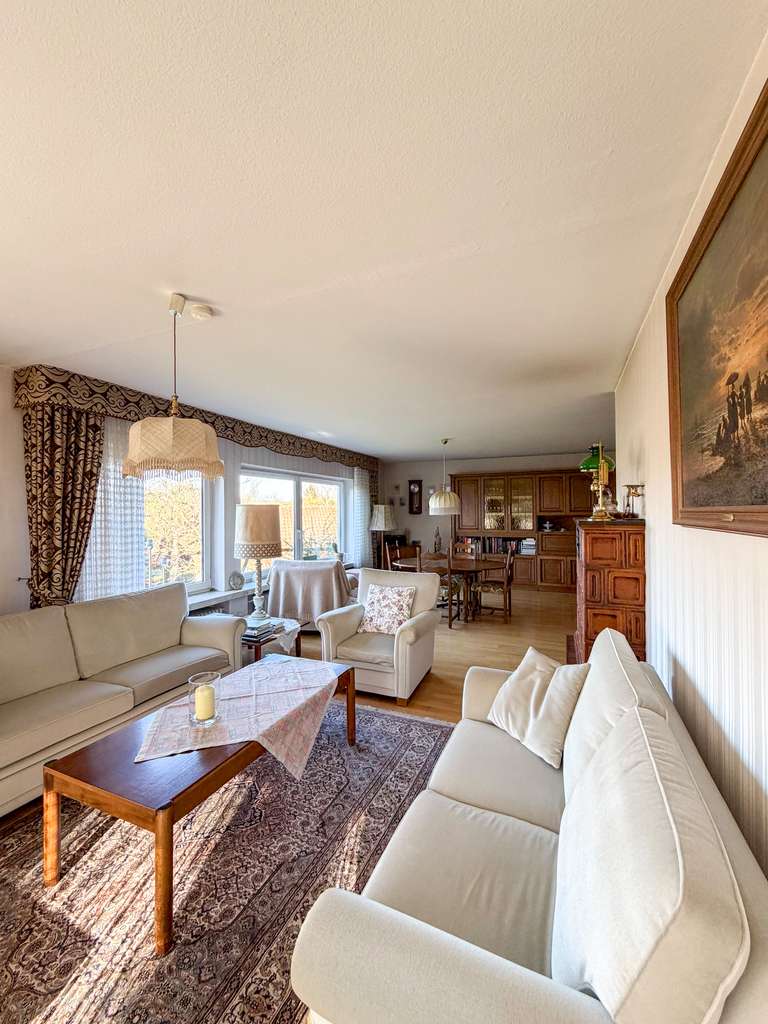 Immobilie in Alsfeld - Ein Raumwunder im Grünen - Bild 3