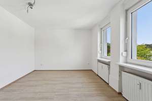 Helle moderne 4ZKB mit EBK im DG sehr zentral in Siegen (Kein Balkon oder Stellplatz) – Die vollständige Adresse der Immobilie erhältst du vom Anbieter., 57074 Siegen, Siegen – Vorschaubild 18