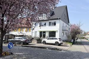 Generationenhaus mit 2-3 Wohneinheiten und Gewerbe – Die vollständige Adresse der Immobilie erhältst du vom Anbieter., 79189 Bad Krozingen – Vorschaubild 2