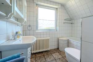 DHH mit großem Süd-West-Grundstück und Doppelgarage in gewachsener zentraler Lage in Hüls – Die vollständige Adresse der Immobilie erhältst du vom Anbieter., 47839 Hüls, Krefeld – Vorschaubild 25