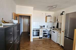 Wohnen mit Aussicht: Großzügige 2,5-Zimmer-Wohnung in Erfurts Altstadt – Juri-Gagarin-Ring 126a, 99084 Altstadt, Erfurt – Vorschaubild 6