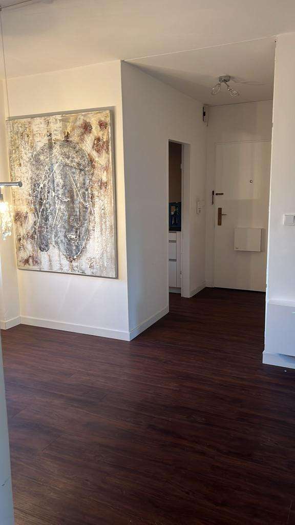 ZUHAUSE -3 Zimmer Wohnung mit 2 Balkonen in Berg am Laim