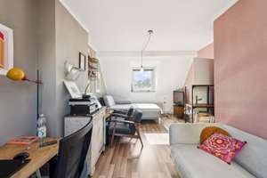 Attraktive 2-Zimmer-Dachgeschosswohnung mit Balkon in Düsseldorf-Oberbilk – Die vollständige Adresse der Immobilie erhältst du vom Anbieter., 40227 Oberbilk, Düsseldorf – Vorschaubild 2