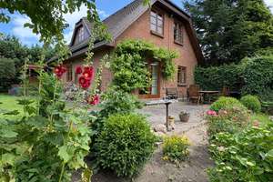 Wohnen mit Charakter: Haus in Karby – Die vollständige Adresse der Immobilie erhältst du vom Anbieter., 24398 Karby – Vorschaubild 2