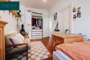 Denkmalschutz: Charmante 3,5-Zimmer Altbauwohnung mit Balkon in bester Lage! – 79102 Oberau, Freiburg im Breisgau – Vorschaubild 9