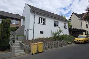 Bezugsfertiges, freistehendes Einfamilienhaus