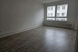 Zuhause ist: Schöne 2-Zi-Wohnung in Geestemünde mit Balkon - renoviert - gut geschnitten in top Lage – Borriesstr. 43,45, 27570 Geestemünde, Bremerhaven – Vorschaubild 2