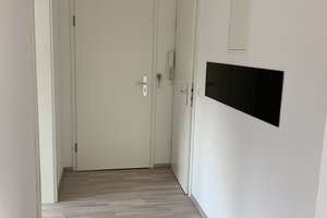 2-Zimmer-Dachgeschosswohnung mit EBK im Roten Feld / Lüneburg – Die vollständige Adresse der Immobilie erhältst du vom Anbieter., 21335 Rotes Feld, Lüneburg – Vorschaubild 3