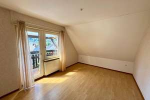 KL-Hohenecken: Freistehendes Zweifamilienhaus mit Doppelgarage, PKW-Stellplätzen und Garten – Die vollständige Adresse der Immobilie erhältst du vom Anbieter., 67661 Hohenecken, Kaiserslautern – Vorschaubild 11