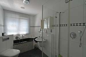 Exklusives Wohnen in Burgaltendorf! Bj. 2004, 214 m², En.Eff B, 5R, Garage & Stellplatz – Die vollständige Adresse der Immobilie erhältst du vom Anbieter., 45289 Burgaltendorf, Essen – Vorschaubild 16
