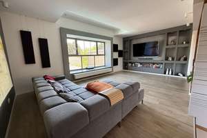 Architektur trifft Stil - Exklusives Designerhaus mit Dachterrasse, Pool & Kunstkonzept – Die vollständige Adresse der Immobilie erhältst du vom Anbieter., 1445 Radebeul – Vorschaubild 4