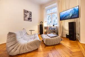 Stilvoll sanierte 1,5-Zimmer-Wohnung mit Balkon, EBK und teilmöbliert ab sofort bezugsfrei – Implerstraße 54, 81371 Sendlinger Feld, München – Vorschaubild 3