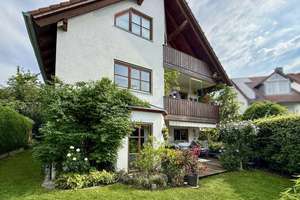 Von privat: Platz für Familie / Mehrgenerationen - neue Heizung + PV-Anlage – Die vollständige Adresse der Immobilie erhältst du vom Anbieter., 84489 Burghausen – Vorschaubild 1