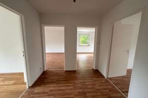 Helle 3-Zimmer-Wohnung mit Balkon in Nürnberg Langwasser – Rauschbergweg 1, 90471 Langwasser Nordwest, Nürnberg – Vorschaubild 8