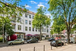 Investieren und flexibel bleiben – vermietete 2-Zi-Altbauwohnung mit Zukunftsperspektive!