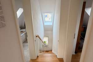 Lichtdurchflutetes Penthouse : 3-Zimmer-Wohnung mit Süd-West-Balkon – Esmarchstraße 31a, 80999 Untermenzing, München – Vorschaubild 13
