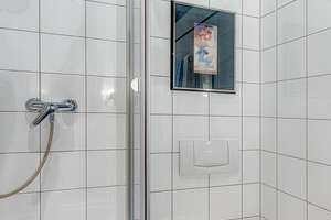 Möbliert: Herrschaftliche Altbauwohnung beim Englischen Garten – Die vollständige Adresse der Immobilie erhältst du vom Anbieter., 80538 Englischer Garten, München – Vorschaubild 14